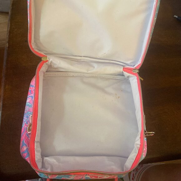 Pretty Lilly Pulitzer Lunch Bag - Picture 7 of 10